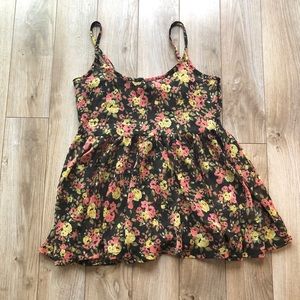 Frenchi from Nordstrom flowy, floral tank - Size S